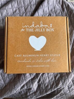 Jilly Box Cast Aluminum Heart Statue - Brown Box Packaging